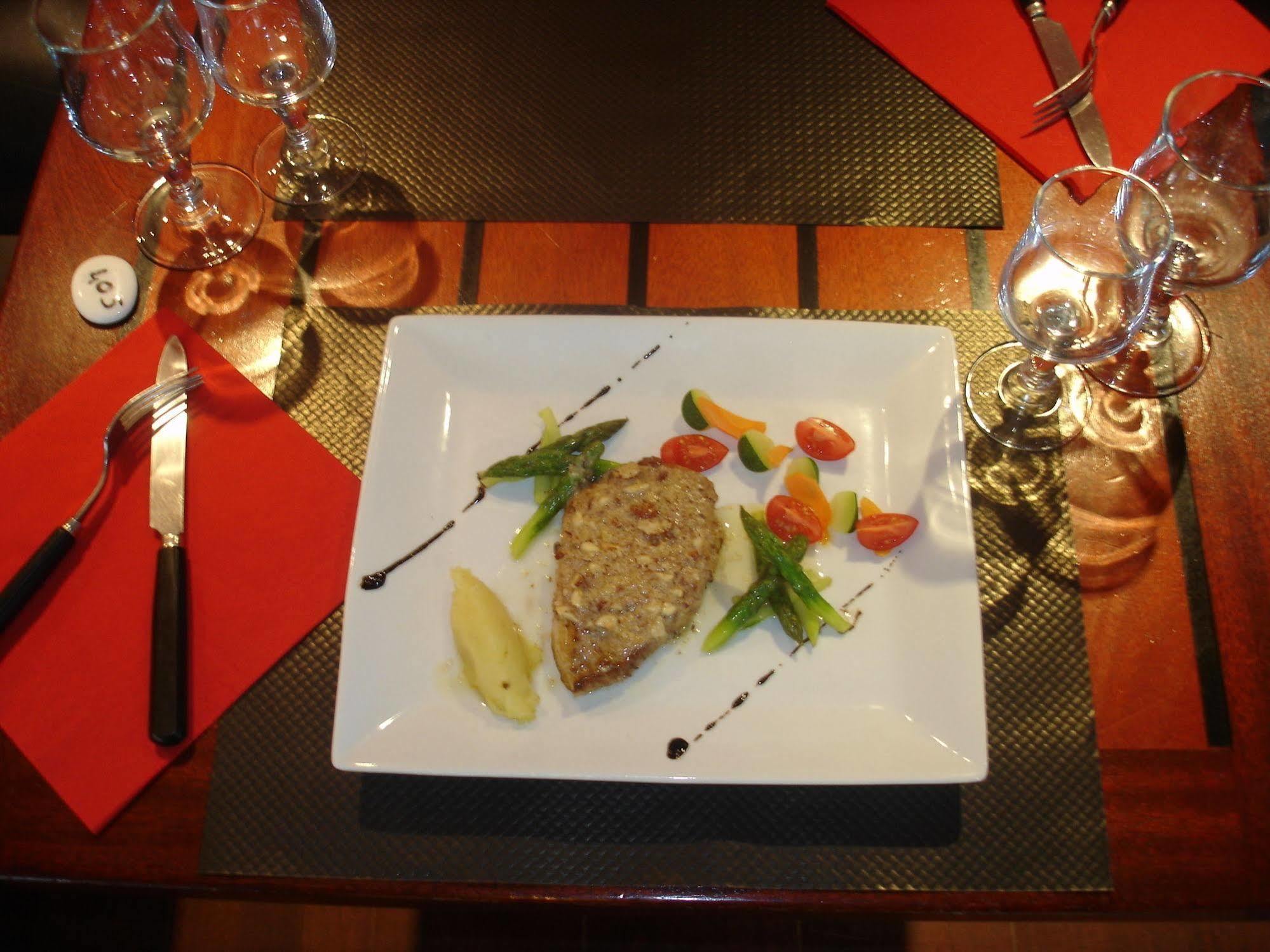 Hotel Des Sables Blancs 두아르느네 외부 사진